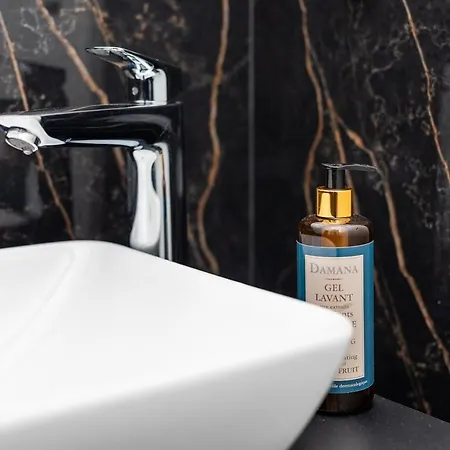 Nowiniarska 8 By Renters Warszawa